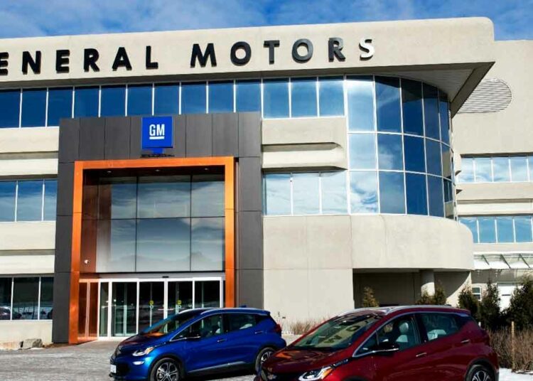 GM recalls vehicles