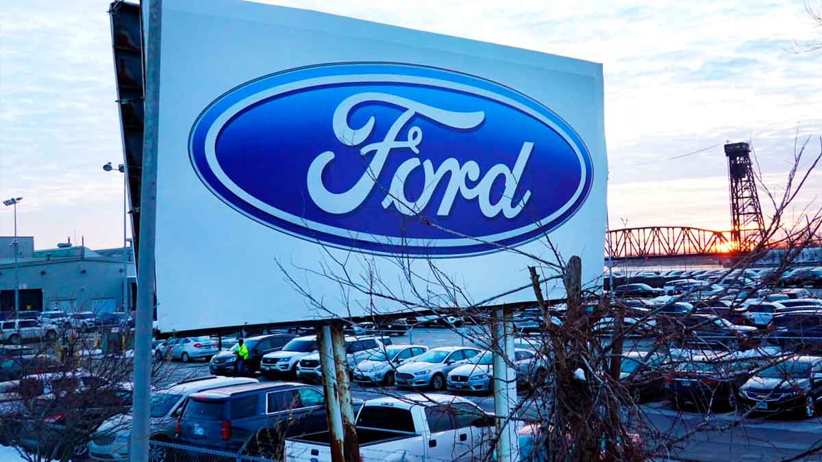 Ford recalls more than 90,000 cars due to engine failure: the list of affected models.