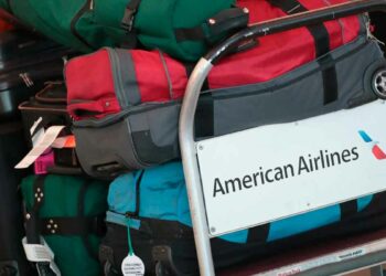 Attention travelers: American Airlines to implement new carry-on baggage rules