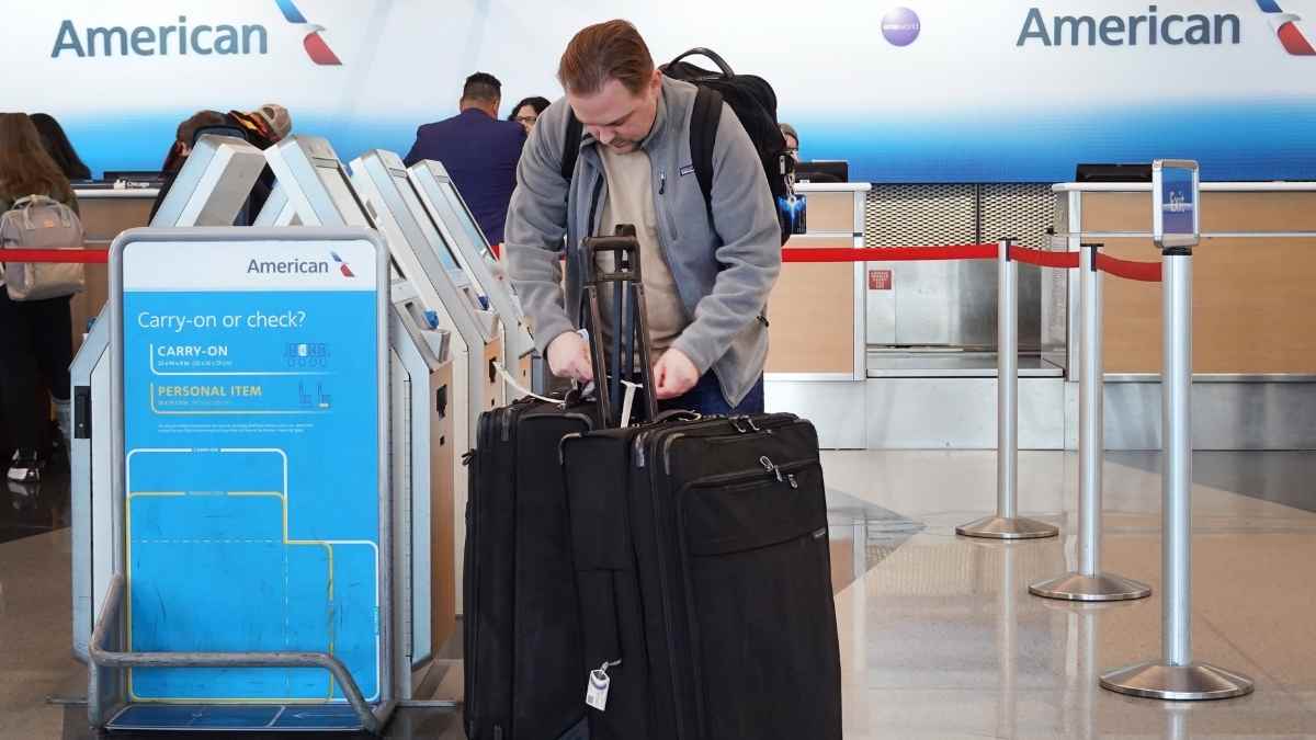 Forget about carrying carry-on luggage on the plane: the airline change for 2025 that is confusing passengers