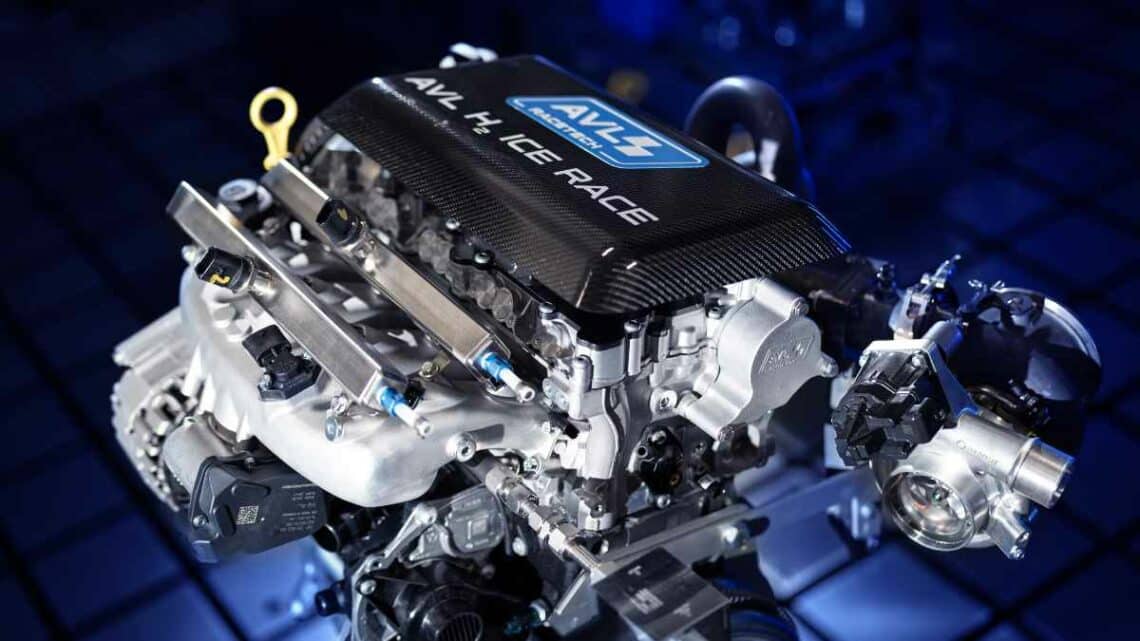 Revolution in the automotive industry: an engine that burns water instead of gasoline