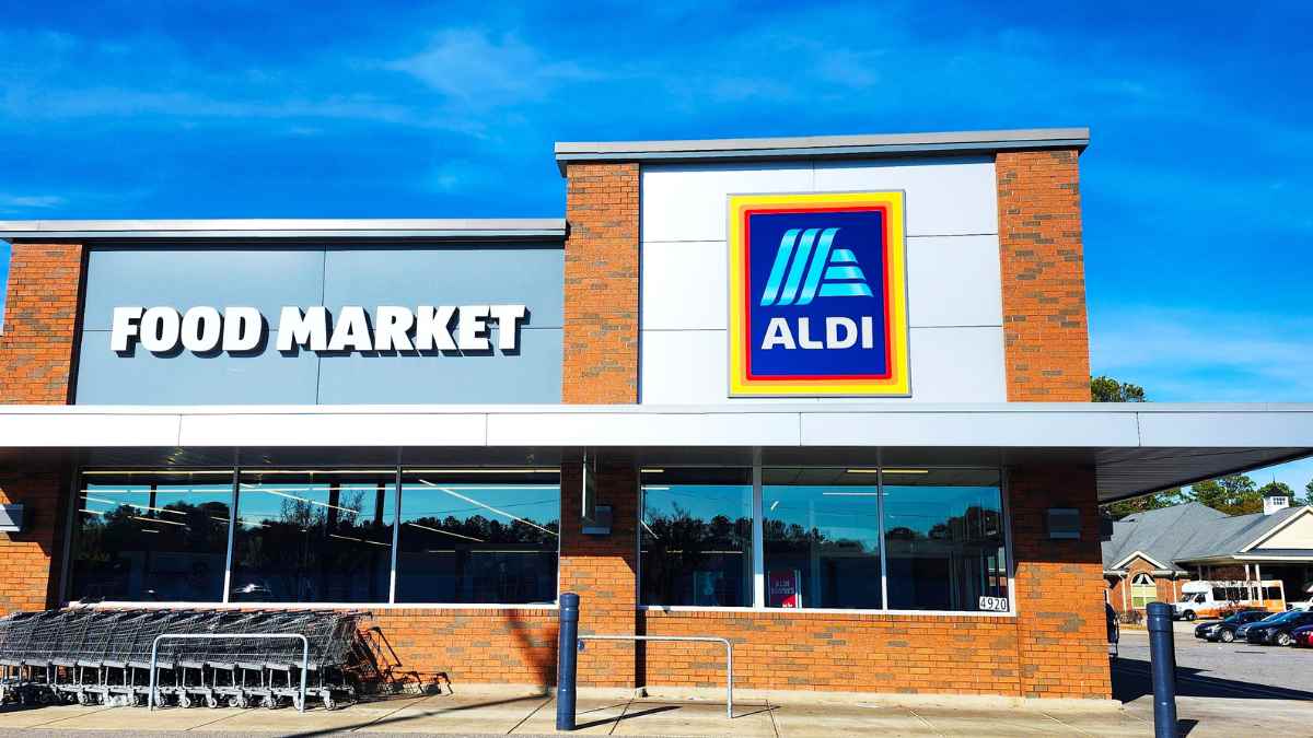 Aldi is looking for more than 200 people to work in different positions in the supermarket chain: salaries of up to $4,104