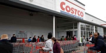 Costco eliminates propane refueling stations, replacing them with tank exchanges; customers express cost dissatisfaction.