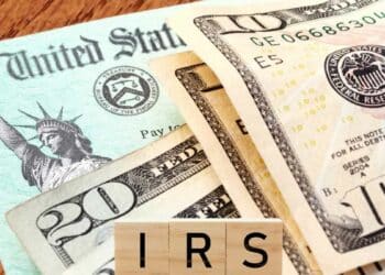 IRS to send unclaimed $1,400 stimulus checks to over 1M taxpayers starting January, aiding those missing 2021 Recovery Refund Credit.