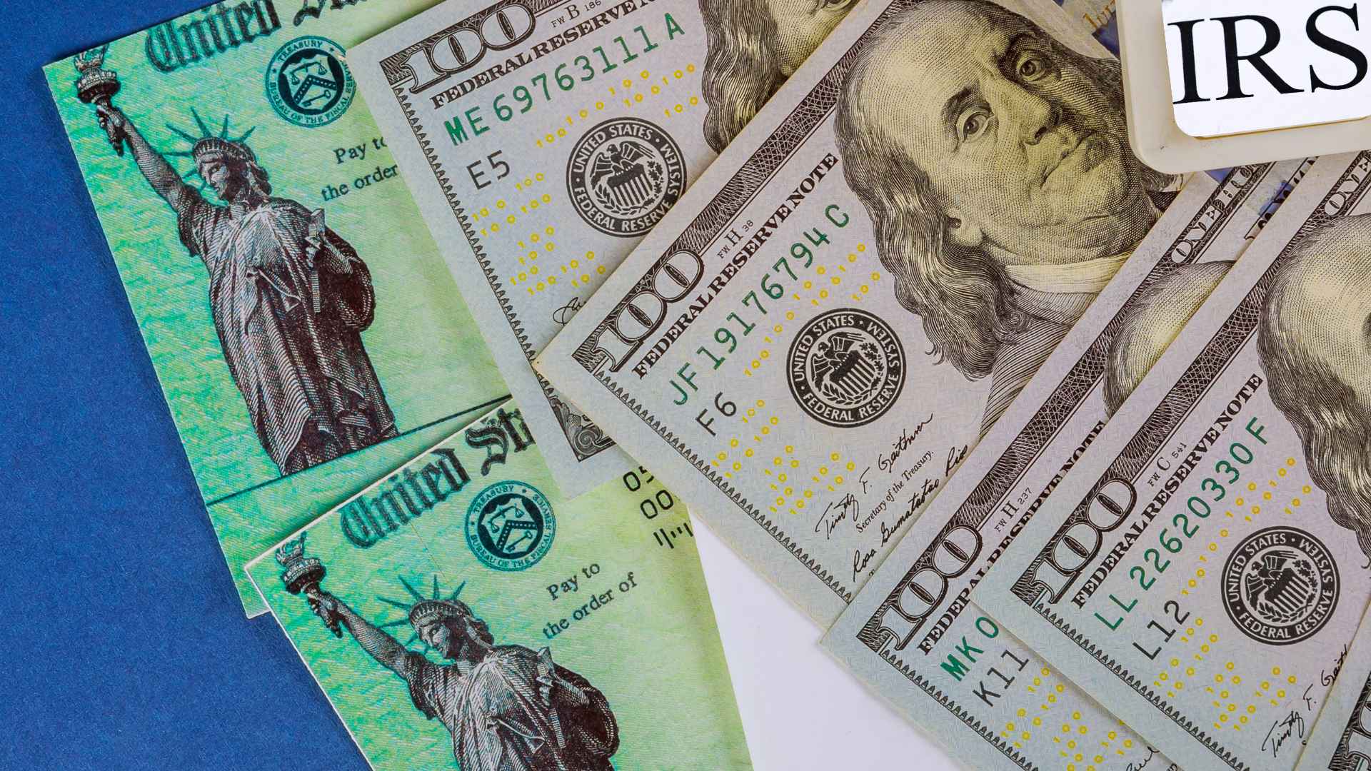 IRS $2000 relief checks and direct deposit payments August 2025