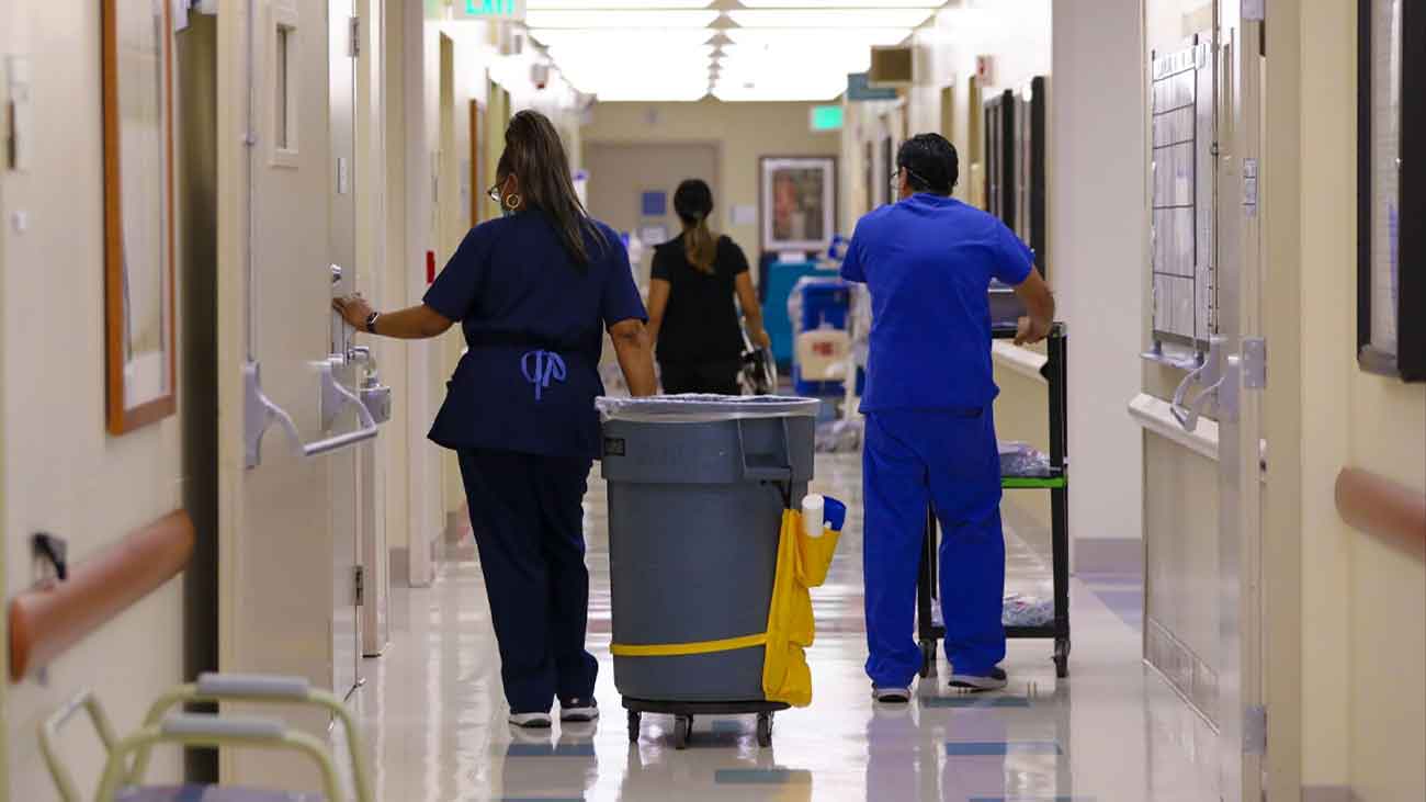 Personal de limpieza en hospitales