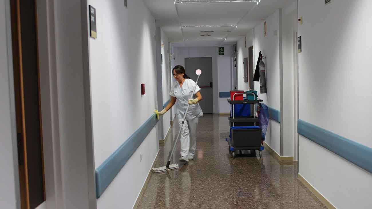 empleo personal de limpieza hospital