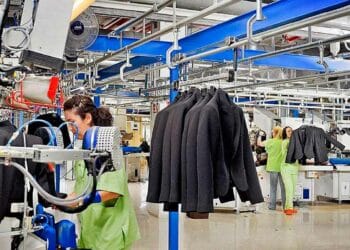 Manpower lanza una oferta de empleo para trabajar en un centro logístico del sector textil.