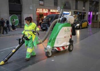 Trabajo Barcelona operario limpieza