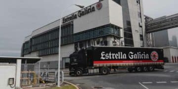 Arteixo A Coruña trabajar fabrica Estrella Galicia