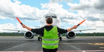 Se publican 103 ofertas de empleo con 313 vacantes para trabajar en aeropuertos.