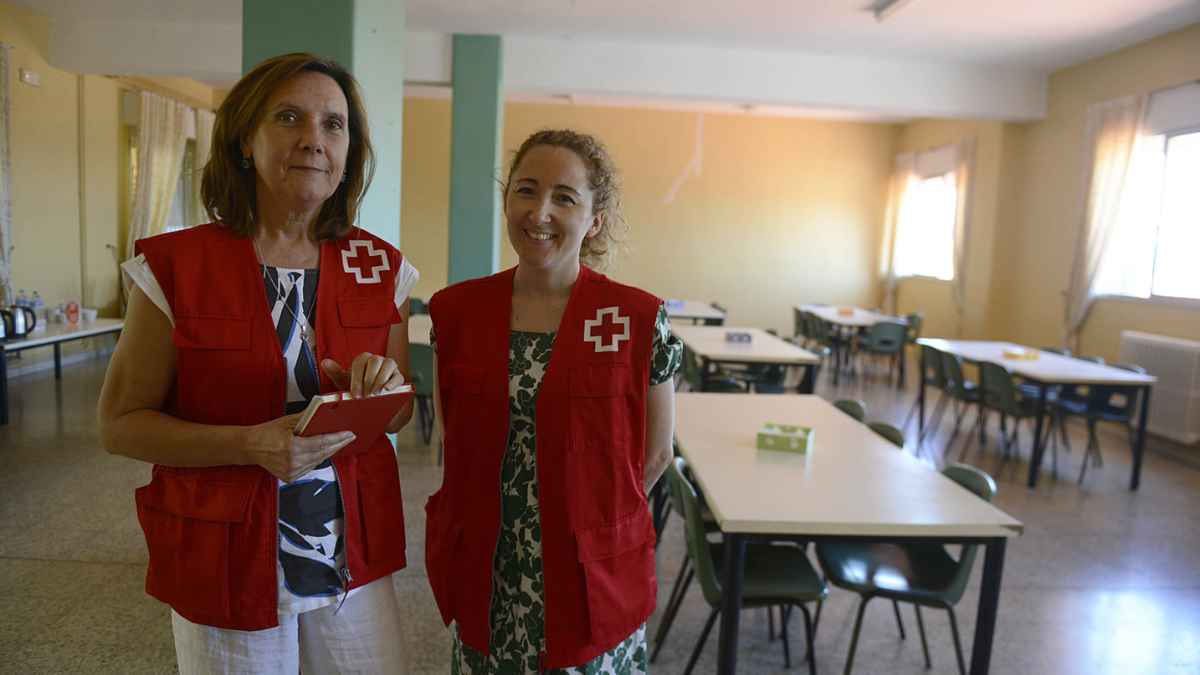 Cruz Roja busca personas trabajar