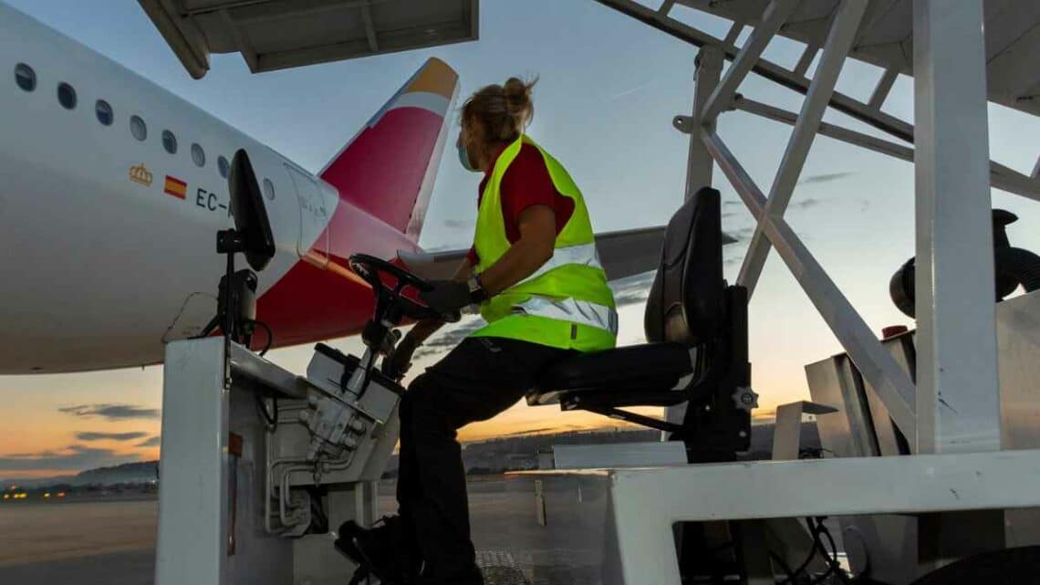 Necesita personal puestos trabajo aeropuertos agente rampa