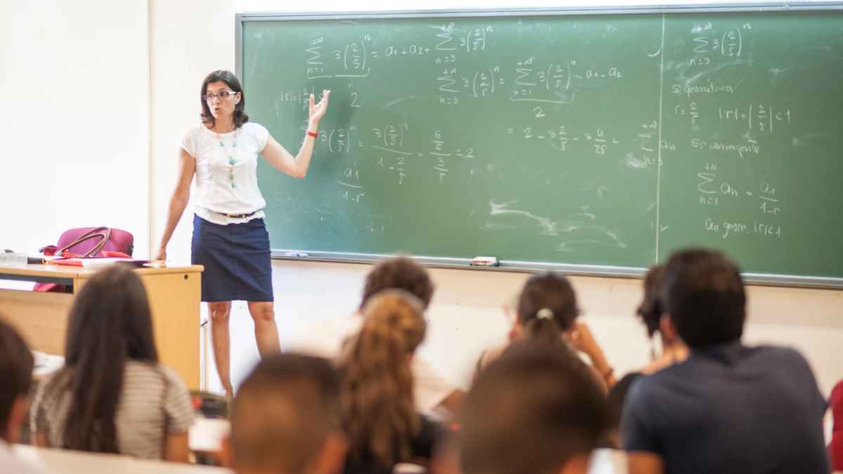 Profesores secundaria maestros de primaria quien gana más dinero