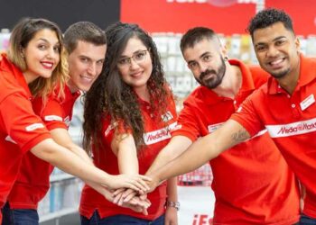 MediaMarkt lanza 163 ofertas de empleo para trabajar en sus tiendas.