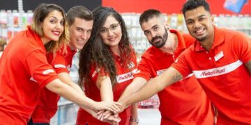 MediaMarkt lanza 163 ofertas de empleo para trabajar en sus tiendas.