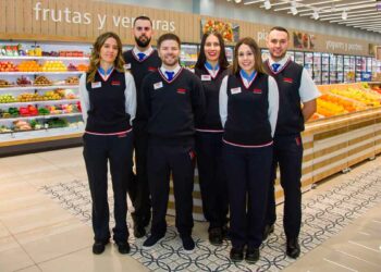 Nueva apertura Lalín Pontevedra Froiz inaugura nuevo supermercado necesita personal