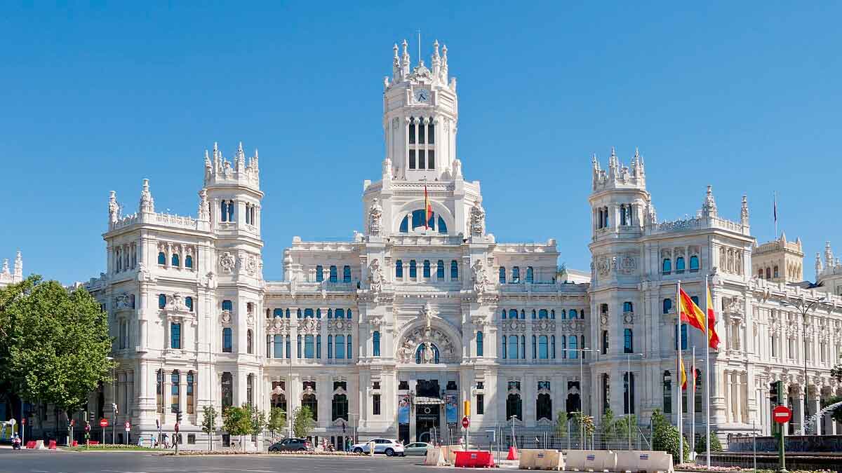 El Ayuntamiento de Madrid convoca 35 plazas de Técnico auxiliar sanitario.