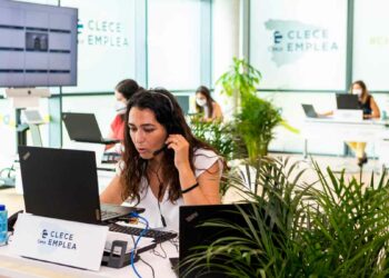 Clece anuncia 349 ofertas de empleo.