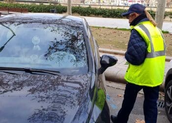 Necesita personal sin experiencia Cornellà Barcelona para trabajar como controlador zona azul