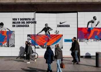 Nike lanza varias ofertas de empleo para su nueva apertura en Zaragoza.