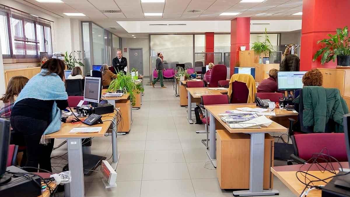 El portal del SEPE lanza 2.309 ofertas de empleo para oficinas.