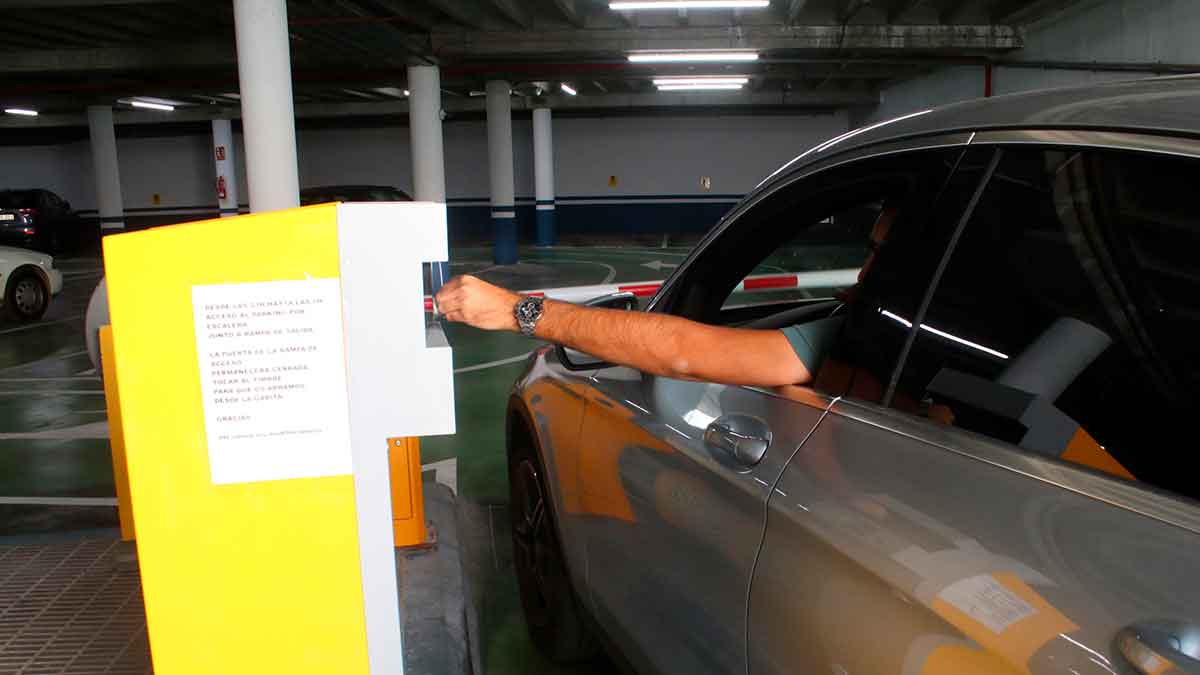 Se publican 23 ofertas de empleo para trabajar en parkings.