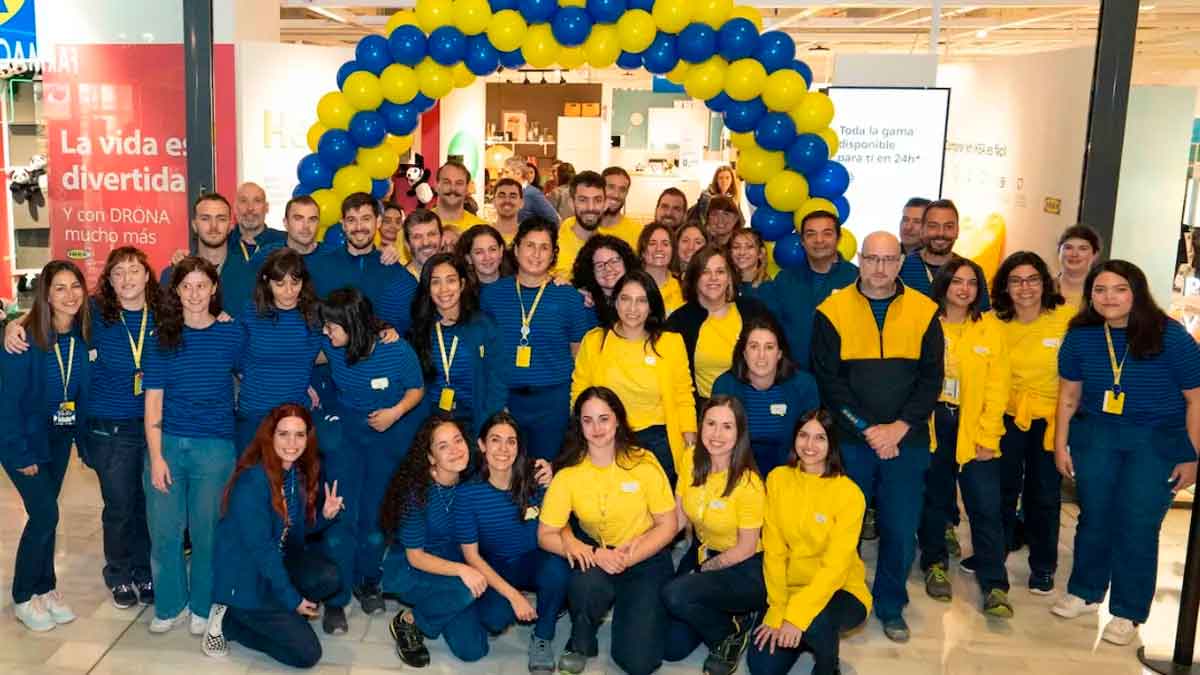 Ikea lanza 18 ofertas de empleo para trabajar en sus tiendas.