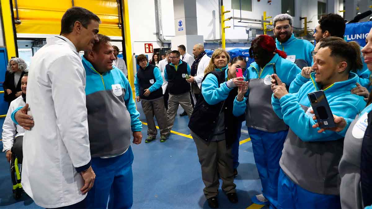 ilunion informa necesita contratar urgentemente 529 personas contrato estable sueldos 1600