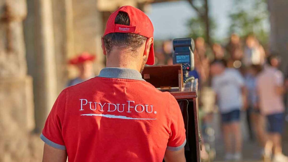 Puy du Fou España anuncia ofertas de empleo para trabajar en el parque temático.