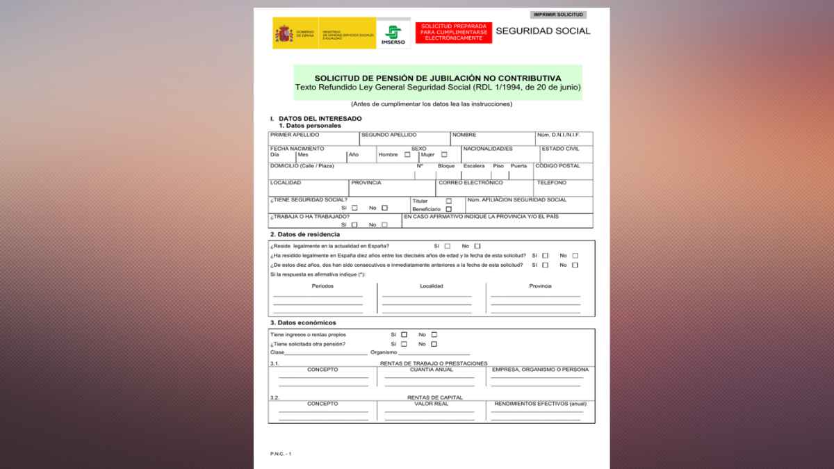 Formulario oficial de declaración de ingresos junto a documentos relacionados con la Seguridad Social, necesarios para mantener la pensión no contributiva en 2025.