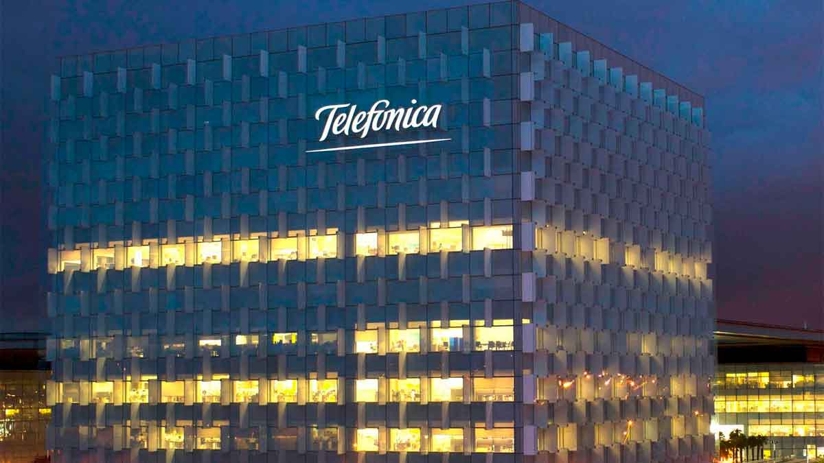 Telefónica lanza 128 ofertas de empleo