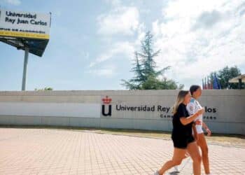 Universidad Rey Juan Carlos Madrid ofrece 5 plazas fijas para toda vida como auxiliar archivos bibliotecas museos