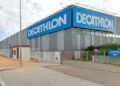 Decathlon lanza una oferta de empleo con 15 vacantes para su centro logístico de Barcelona.