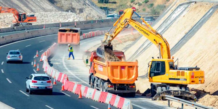 Se lanzan 260 ofertas de empleo para trabajar en obras públicas.