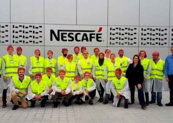 Nestlé lanza una oferta de empleo para trabajar en su fábrica de Girona.