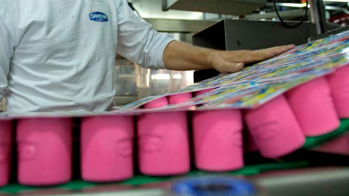 Danone lanza 5 ofertas de empleo para trabajar en su fábrica de Aldaia (Valencia).