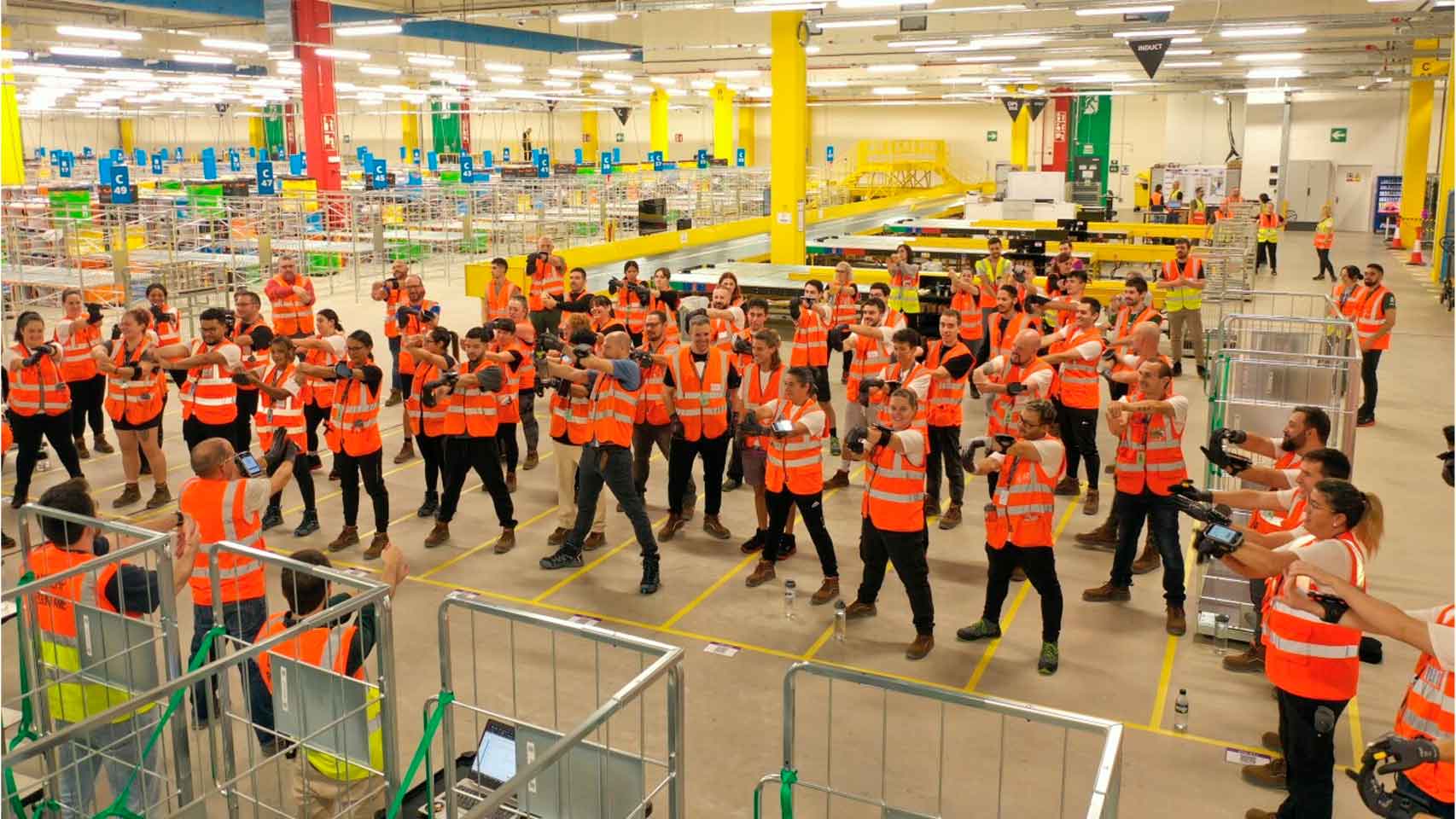 Amazon lanza una oferta de empleo para trabajar en su centro logístico de Cambre, A Coruña.