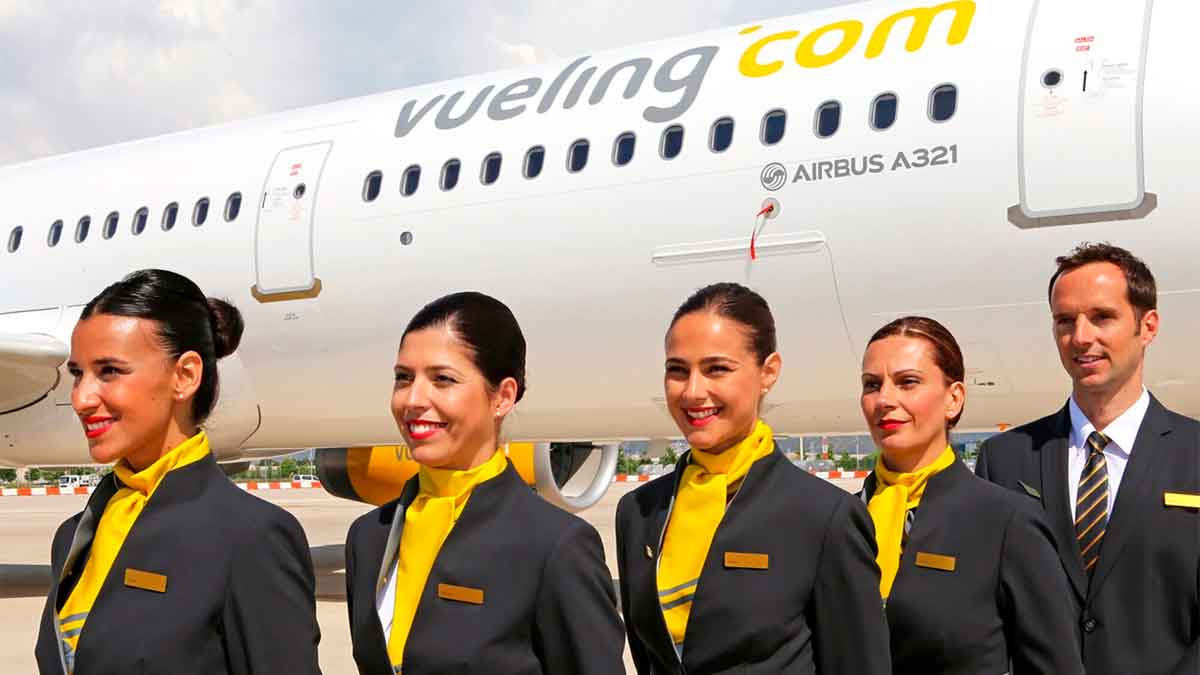 Vueling Barcelona personal puestos trabajo