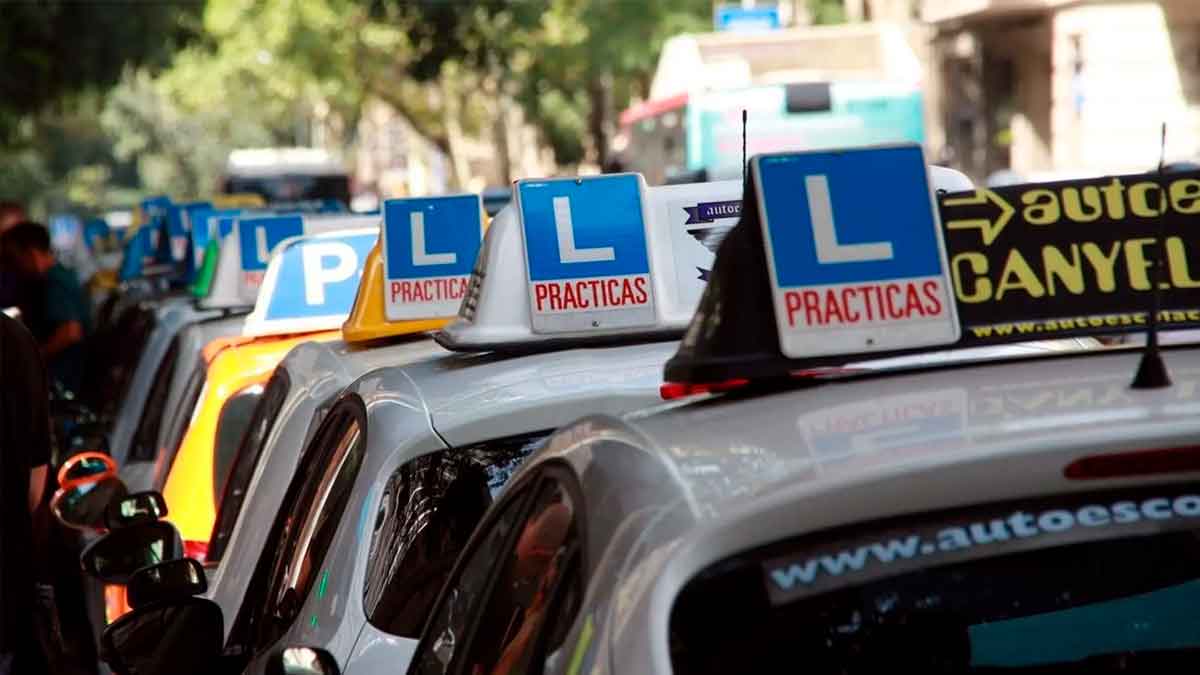 1300 euros ayuda sacarse carne conducir comunidad requisitos cuantias