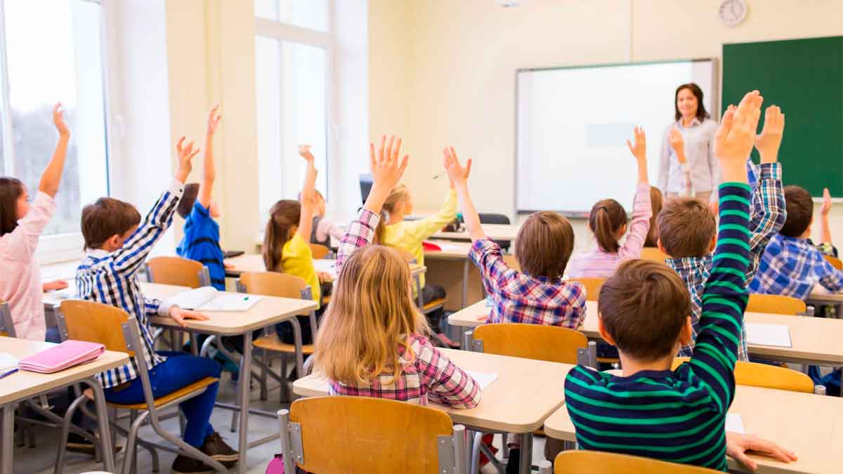 colegios institutos mejores notas andalucia