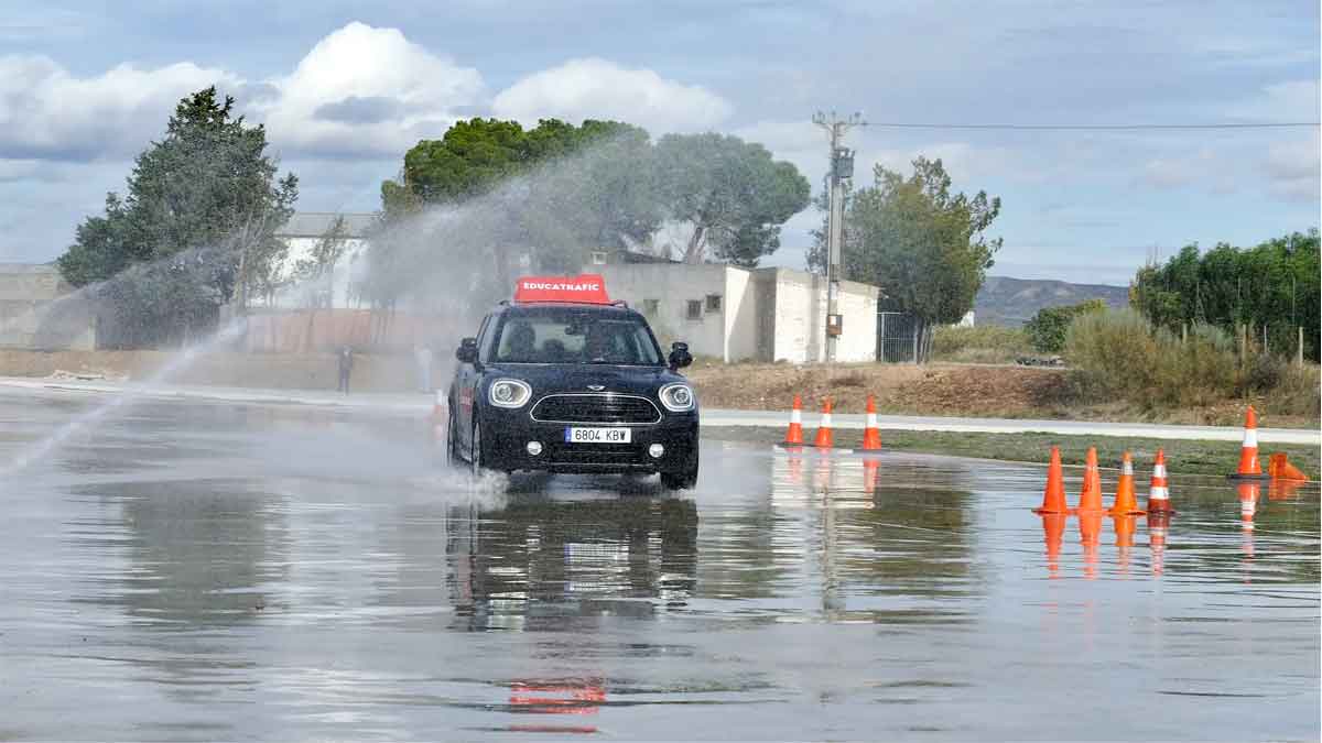 como obtener puntos extras carnet conducir regala dgt