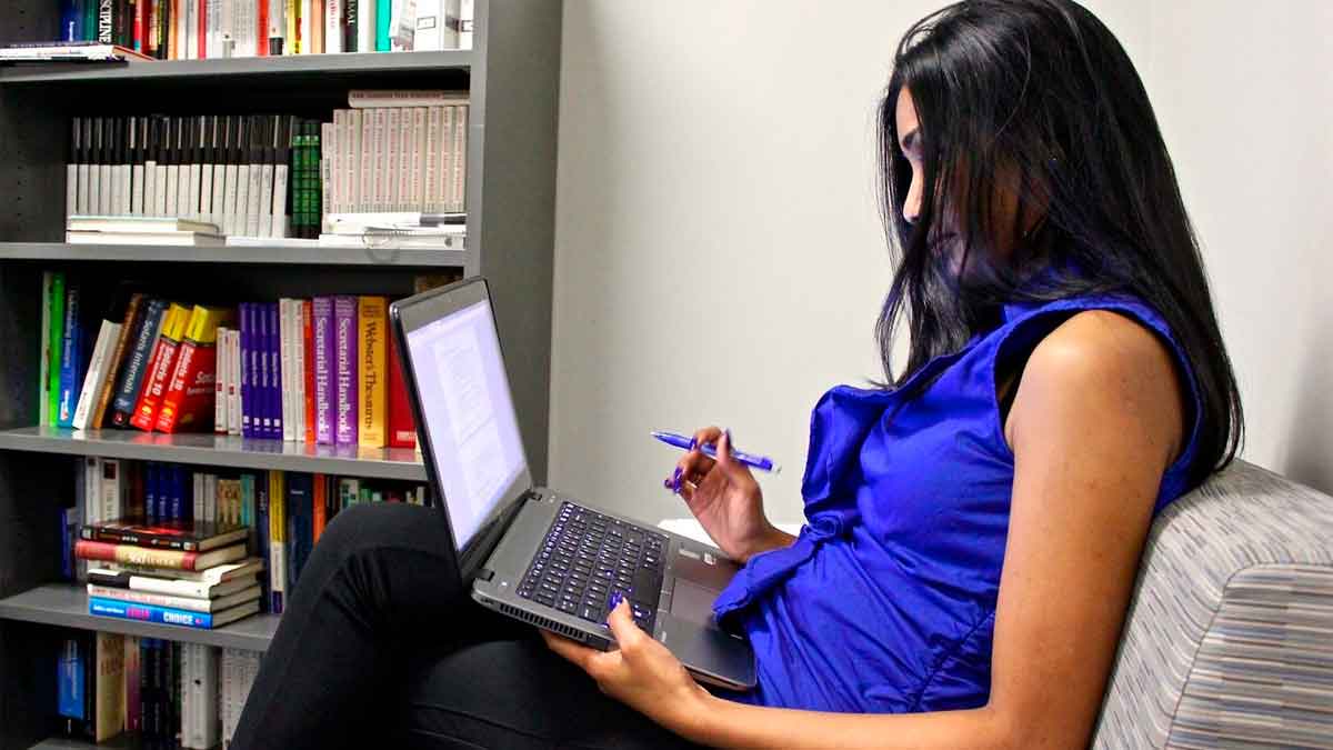 Curso gratis del SEPE de inglés profesional para turismo.