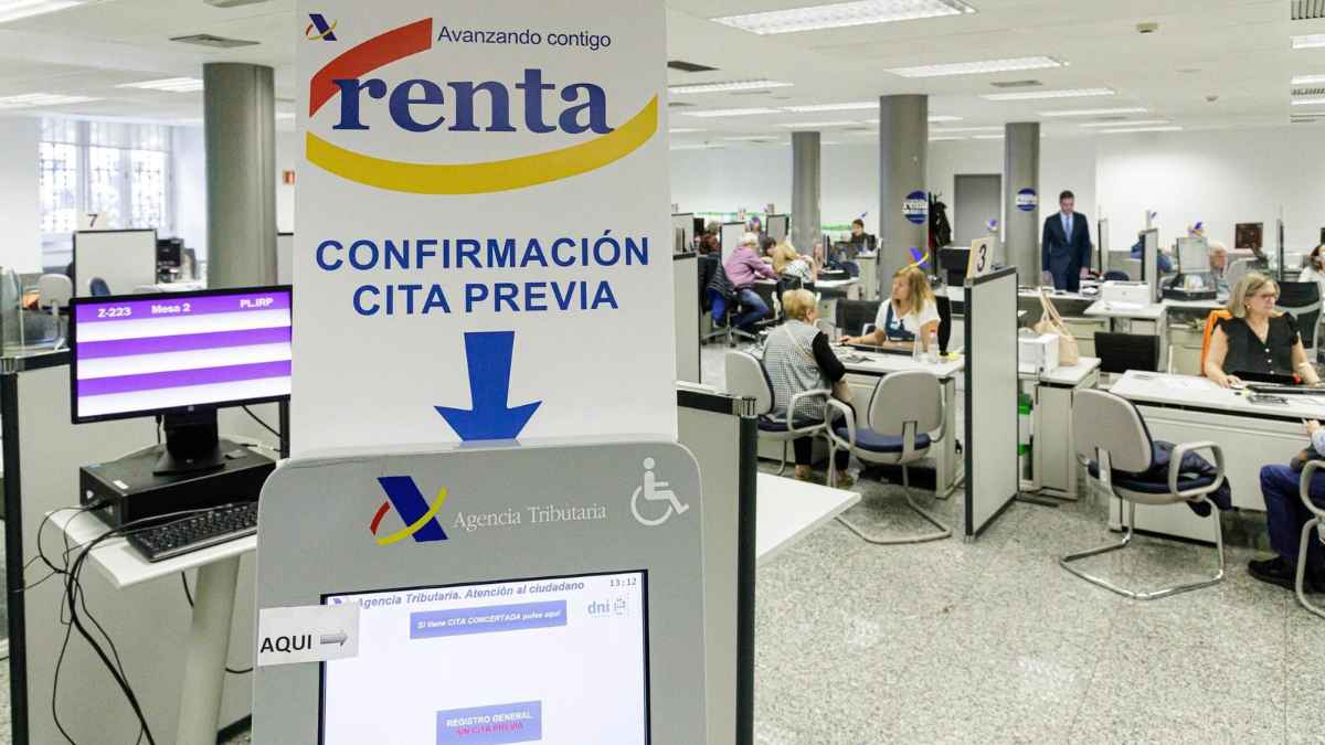 es oficial personas cobran paro no tienen hacer declaracion renta este ano