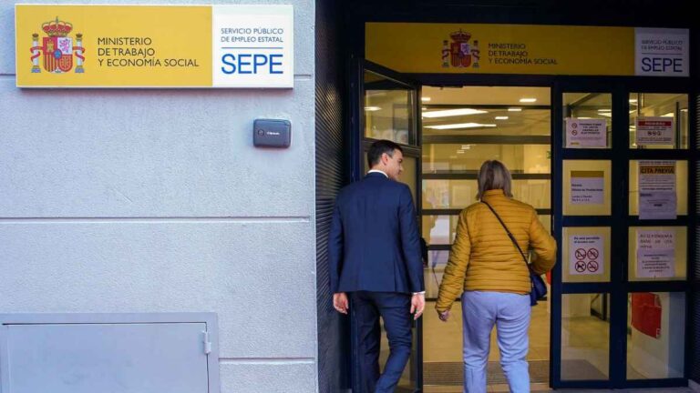 La nueva ayuda del SEPE para mujeres mayores de 45 años: requisitos y ...