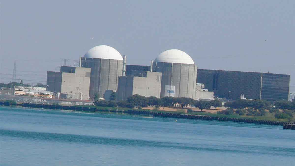 Alarma Almaraz central nuclear gravemente comprometida provoca cierre reactores