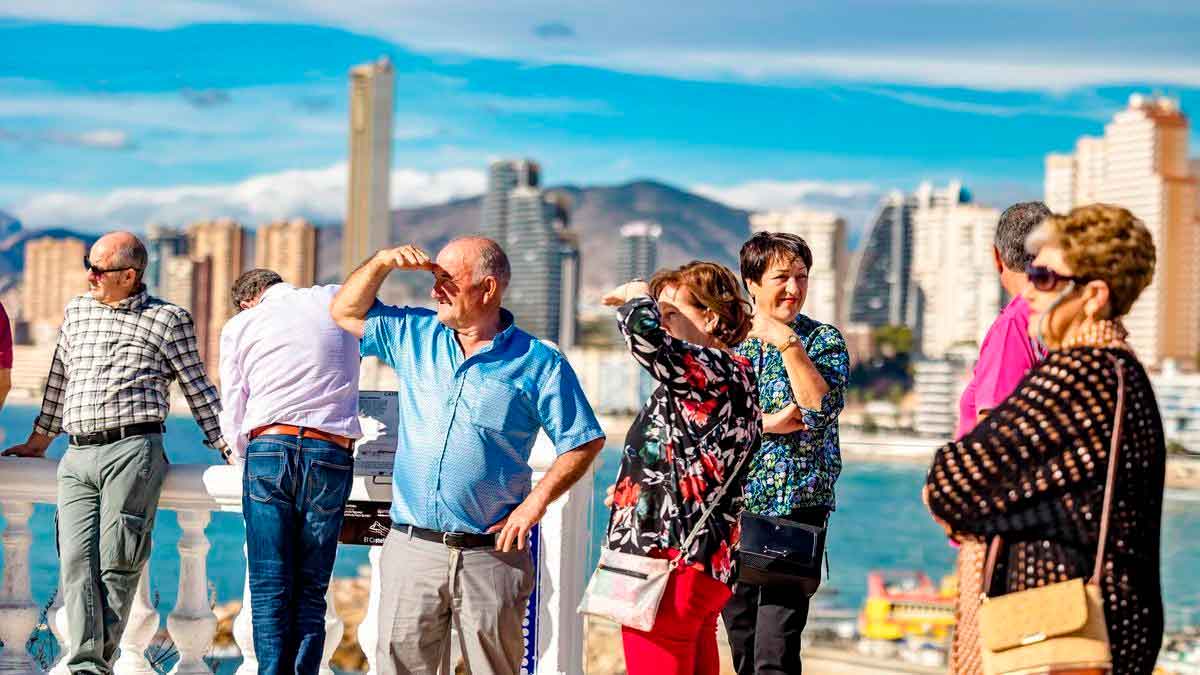 La paga de 480 euros del SEPE para mayores de 52 años.