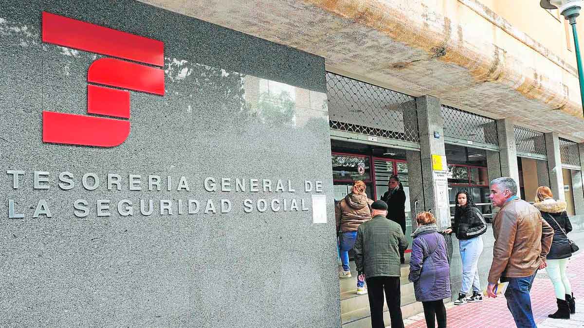 Ayuda de la Seguridad Social de 1.251 euros.
