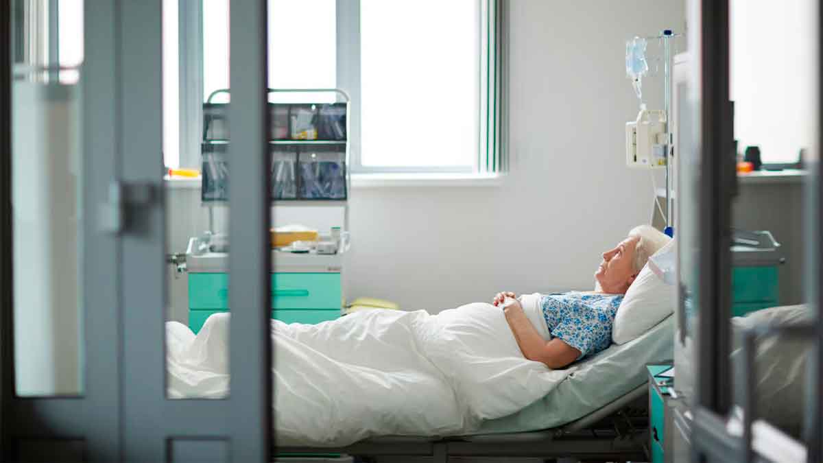 trabajador solo podra disfrutar permiso 5 dias hospitalizacion familiar demuestra cosa