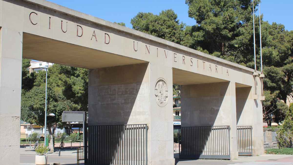 Entrada Universidad de Zaragoza
